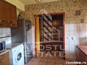 Casa familiala cu spatiu comercial si garaj P+1E+M 720 Mp - imagine 15