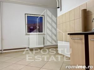 Apartament cu 3 camere ,98 mp , etaj intermediar, centerala, Aradu Nou - imagine 8