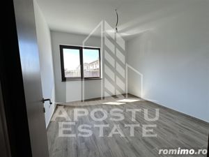 Duplex cu etaj si  5 camere in Mosnita Noua, aproape de asfalt - imagine 9