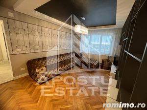 Apartament de LUX, cu 3 camere, semidecomandat, in zona Centrala - imagine 3