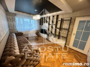 Apartament de LUX, cu 3 camere, semidecomandat, in zona Centrala - imagine 4