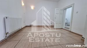 Apartament 2 camere in zona Parneava nemobilat - imagine 2