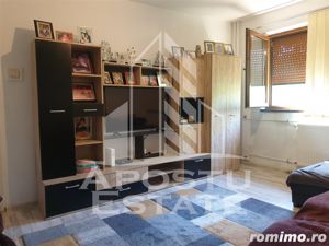 Apartament cu 4 camere in zona Dacia, semidecomandat - imagine 2