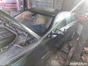 Dezmembrez BMW 730 - imagine 3