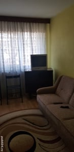 Proprietar, vand apartament cu 3 sau 2 camere in Roman - imagine 3