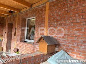 Casa individuala 120 mp deosebita teren 1000 mp la 45 km de Sibiu - imagine 5