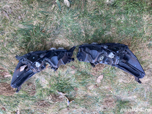 Pereche faruri Toyota Hilux  - imagine 6