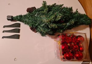Brad artificial 65cm + 30bucăți globuri diferite  - imagine 2