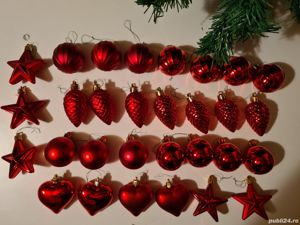 Brad artificial 65cm + 30bucăți globuri diferite  - imagine 3