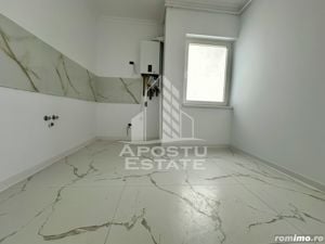 Apartament cu 3 camere, decomandat, terasa 50 mp, zona Planetelor - imagine 5