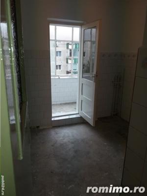 Apartament 2 camere decomandat et 3, Lipovei - imagine 3