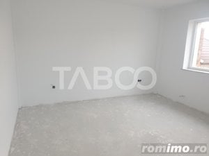 Apartament decomandat 2 camere 1 baie 50 mpu terasa parcare Sebes Alba