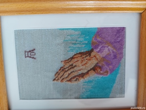 Goblen vechi, cu rama din lemn lacuita si geam din sticla - 1