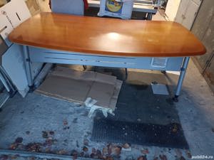 Vand birou directorial mare, solid, stare buna