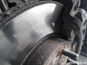 Kia Carens MPV - imagine 10