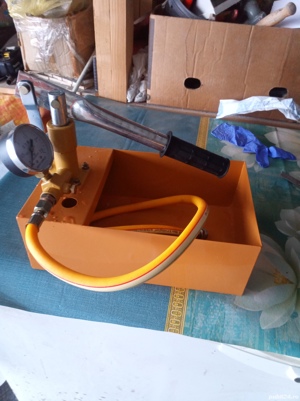 Pompa manuala încărcare antigel panouri solare . NOI. - imagine 2