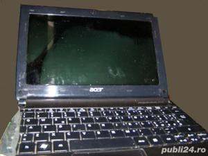 Mini laptop Acer Aspire One D257 - N57DQKK, display fisurat sau schimb