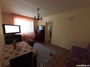 Apartament 2 camere, aproape de Scoala Gimnaziala nr 2, mobilat si utilat.  - imagine 5