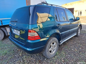Mercedes ML 4X4, motor 2.3 benzina- 2400 euro - imagine 3