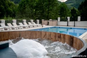 Cazare Paste Sibiu Jacuzzi Piscina Ciubar Sauna Vouchere - Carpentiere Arena - imagine 7