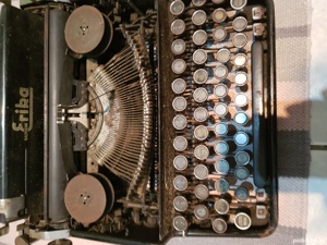 Masina de scris Erika