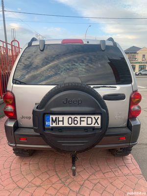 Jeep Cherokee  - imagine 6