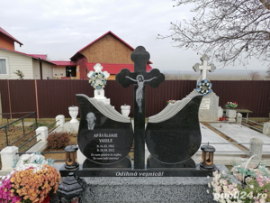 Monumente cruci și Lucrări funerare