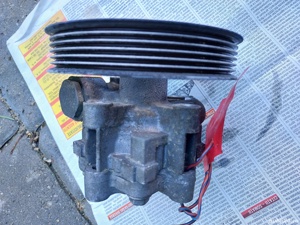 Pompa servo Citroen C-crosser  - imagine 3