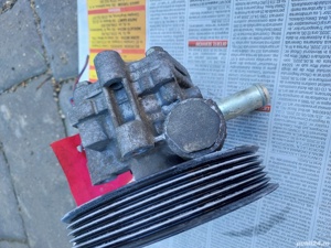 Pompa servo Citroen C-crosser  - imagine 2