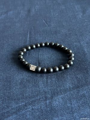 Bratara cu margele negre - NineTwoFive