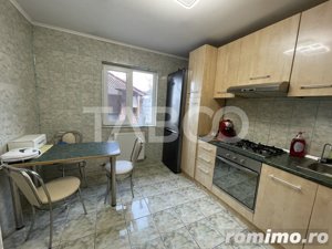 Casa 4 camere 2 bai 154 mpu pivnita garaj curte Lipoveni Alba Iulia - imagine 6