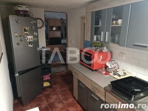 Casa 3 camere 100 mp utili garaj curte gradina zona Centru Alba-Iulia - imagine 12