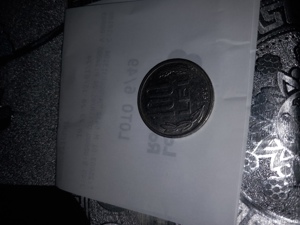 Vind monedă  de 100 lei 