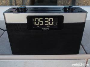 Radio PHILIPS AE 2430 digital portabil cu memorii,ceas 