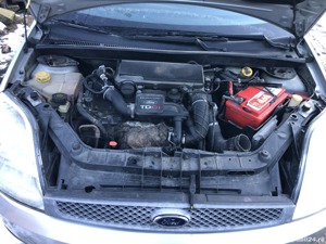 Ford Fiesta - imagine 4