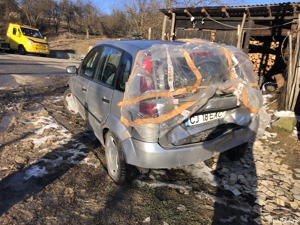 Ford Fiesta - imagine 8