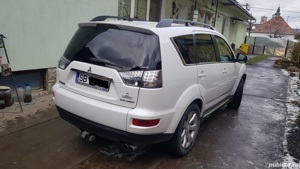 Mitsubishi Outlander  4WD, 2012 - imagine 3 Mitsubishi Outlander  4WD, 2012 - imagine 3