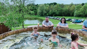 Locatie cu balta de pescuit si cabanute din lemn de vanzare , la 40 km de Timisoara - imagine 18