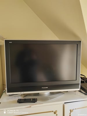 Televizor LCD Panasonic Viera TX-32LX70P - imagine 3
