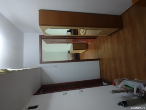 Închiriez apartament cu 2 camere în Roman - imagine 3