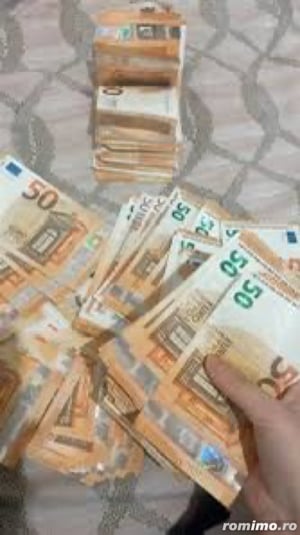 Uimitor, dar împrumuturi reale și investitii private