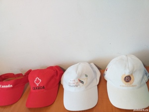 4 Sapca,2 rosii sigla Canada;-Şapcă Colecţie Papa Francis 2019 - imagine 4