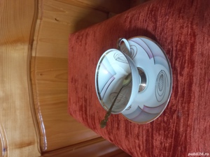 Set ceașcă, farfuriuță, latieră porțelan colecție. - imagine 7