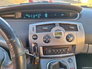 Renault Scenic  - imagine 7