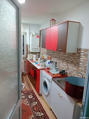 Apartament cu trei camere. - imagine 2