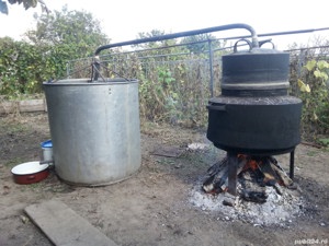 Vând cazan cupru capacitate 200 l cu răcitor de 2000 l pentru fabricat țuică  - imagine 2