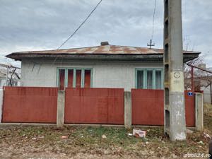 Vand casa bătrânesca în Namoloasa jud.Galati.3200mp - imagine 4