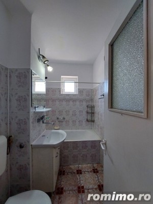 SUD zona Bulevard 3 camere dec. 2/10 liber la 68900 euro - imagine 5