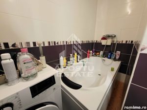 Apartament cu 3 camere, decomandat,  cu scara interioara, zona Lipovei - imagine 18