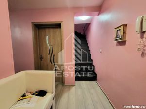 Apartament cu 3 camere, decomandat,  cu scara interioara, zona Lipovei - imagine 8